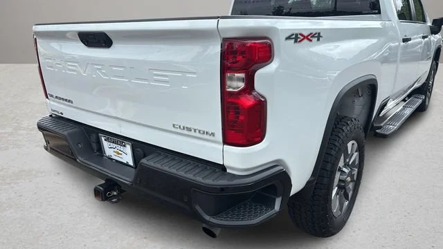 Used 2024 Summit White Chevrolet Custom image 11