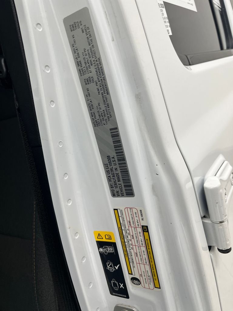 Used 2024 White Jeep Willys image 22