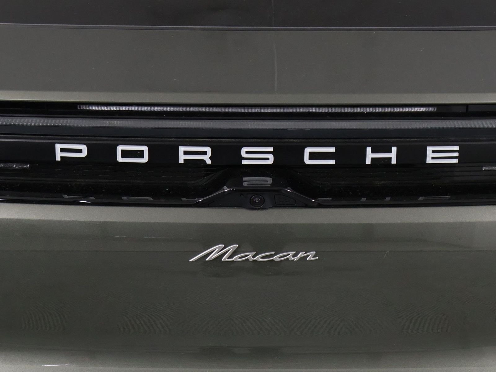 New 2026 Aventurine Green Metallic Porsche Electric image 22