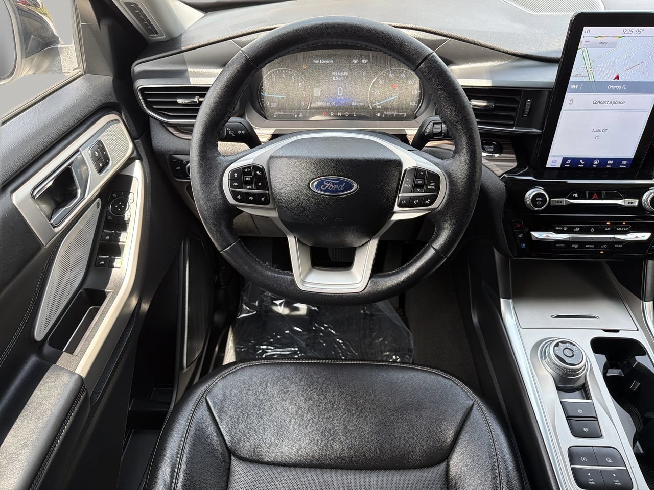 Used 2024 Star White Metallic Tri-Coat Ford Limited image 14
