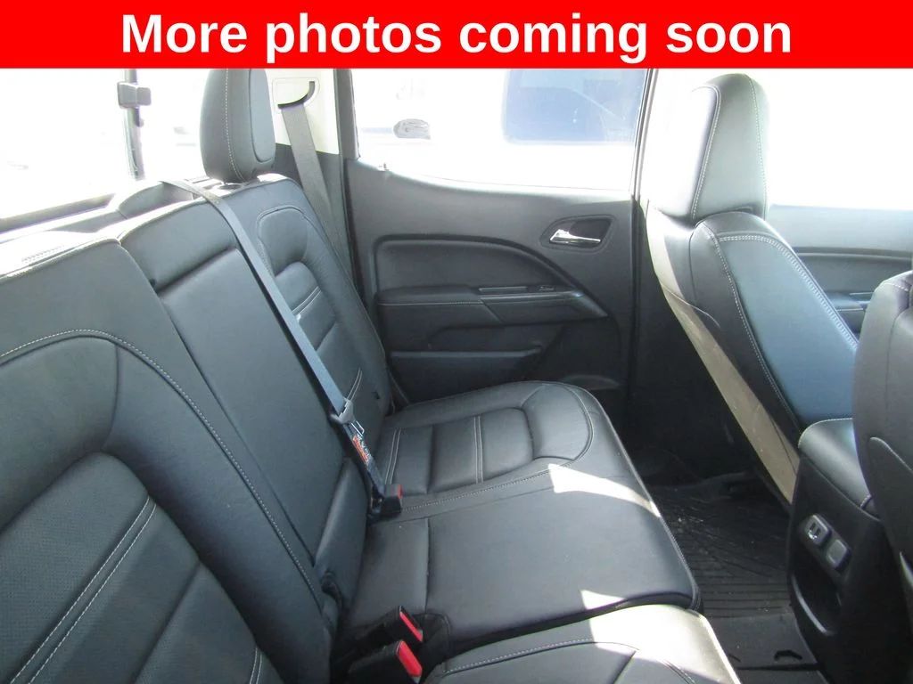 Used 2019 White GMC Denali image 12