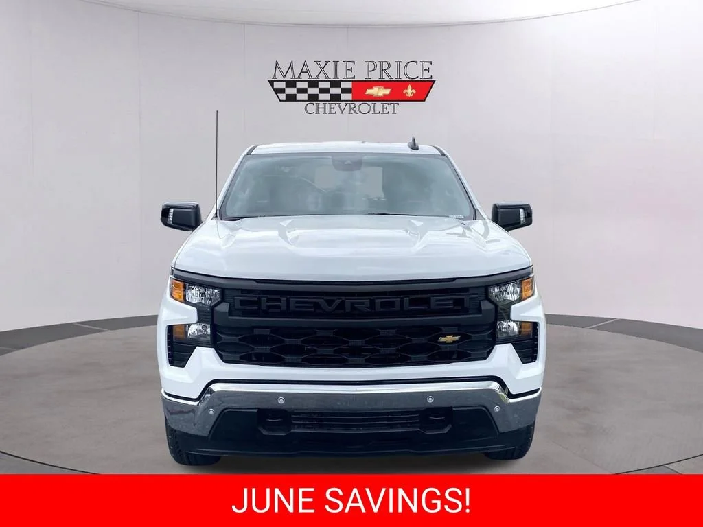 New 2026 Summit White Chevrolet WT image 2
