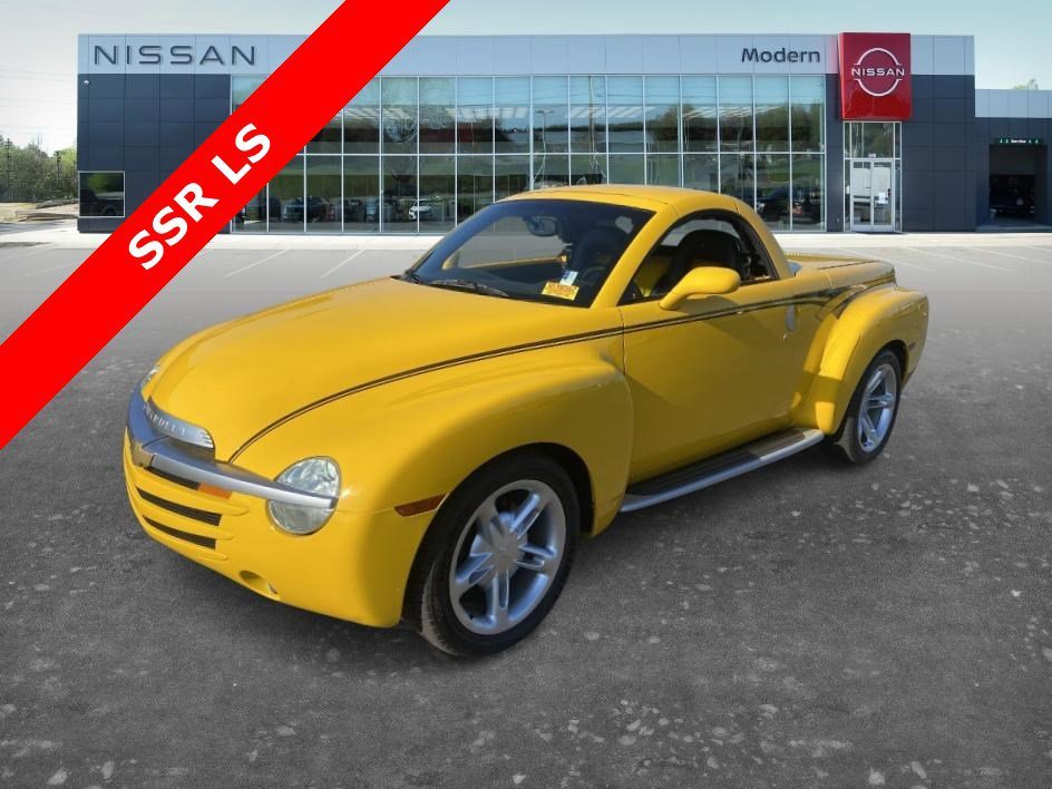 2004 Chevrolet SSR LS's photo