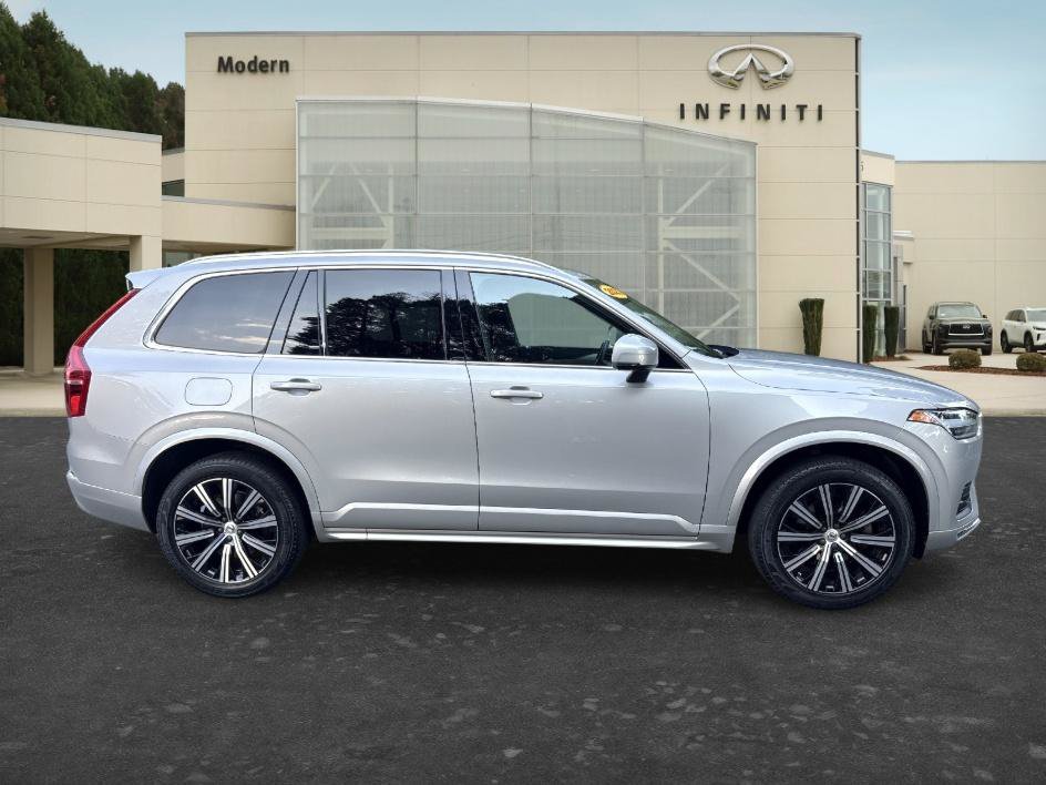 Used 2023 Silver Dawn Metallic Volvo Core image 4