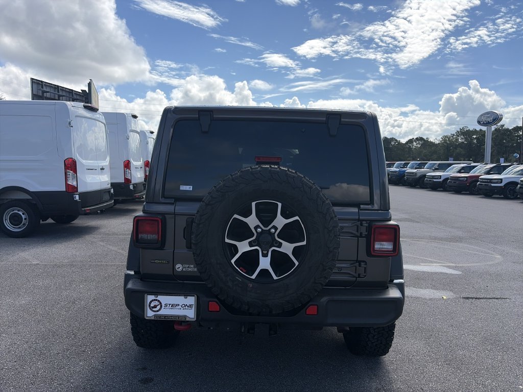 Used 2021 Granite Crystal Clearcoat Metallic Jeep Unlimited Rubicon image 6