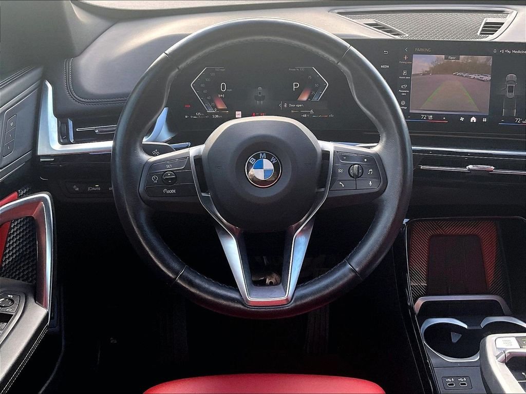 Used 2024 Silver BMW xDrive28i image 17
