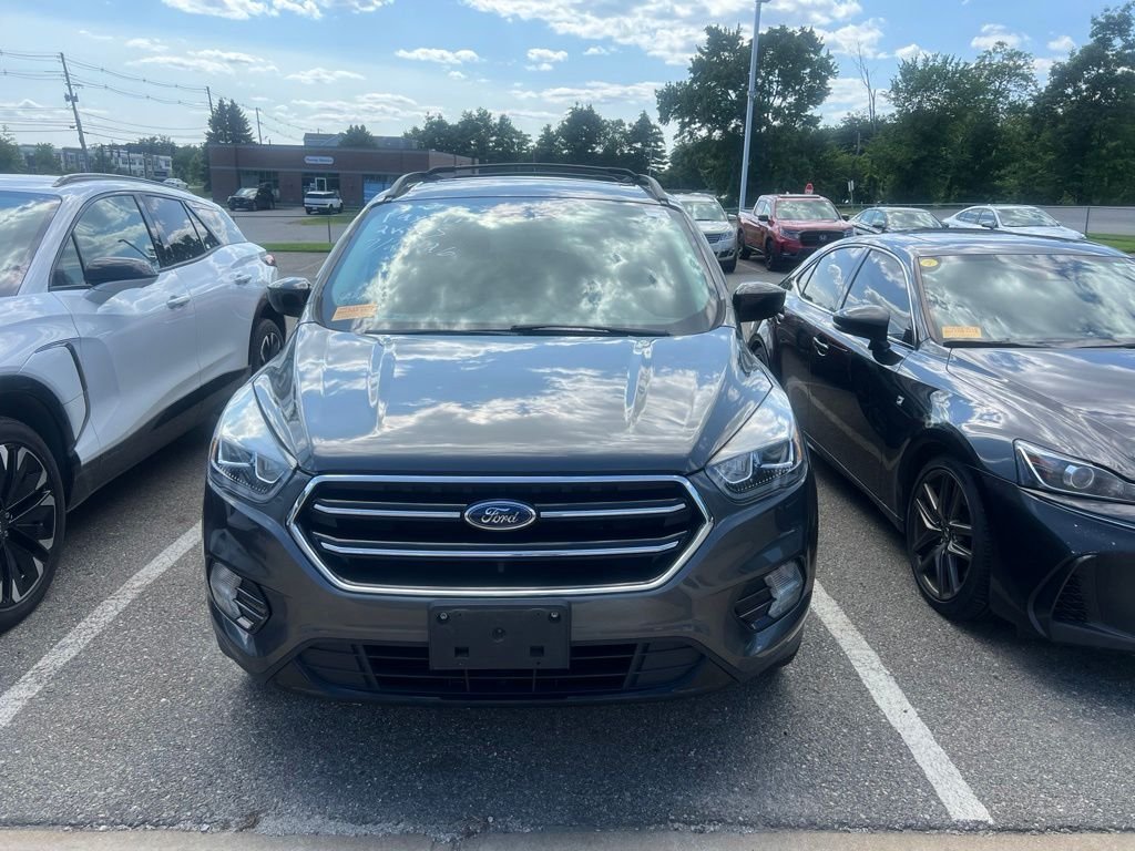 Used 2018 Gray Ford SE image 2