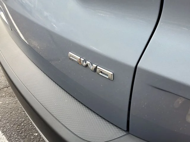Used 2022 Blue Ford SE image 6