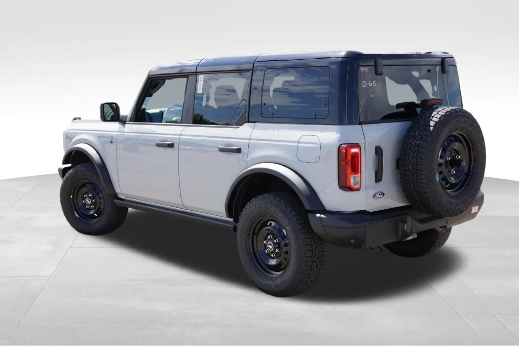 New 2026 Avalanche Gray Ford Big Bend image 5