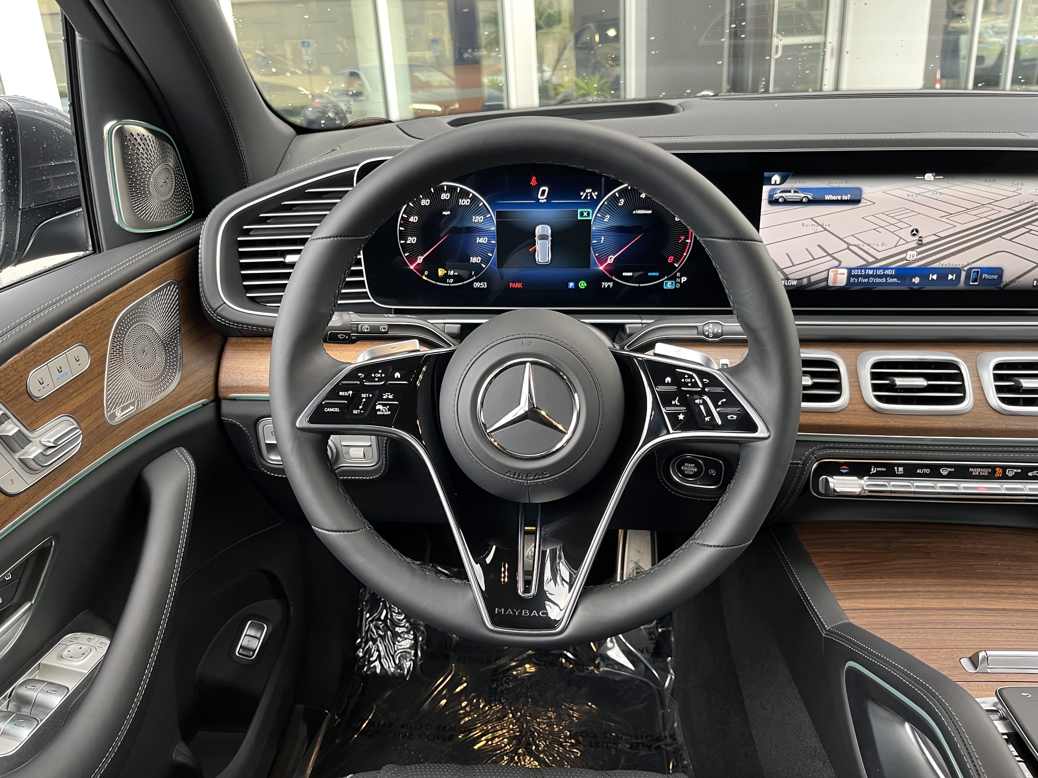 New 2026 Selenite Grey Metallic Mercedes-Benz Maybach GLS 600 image 19