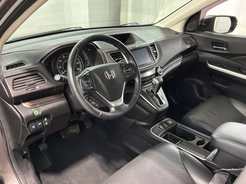 Used 2015  Honda Touring image 16