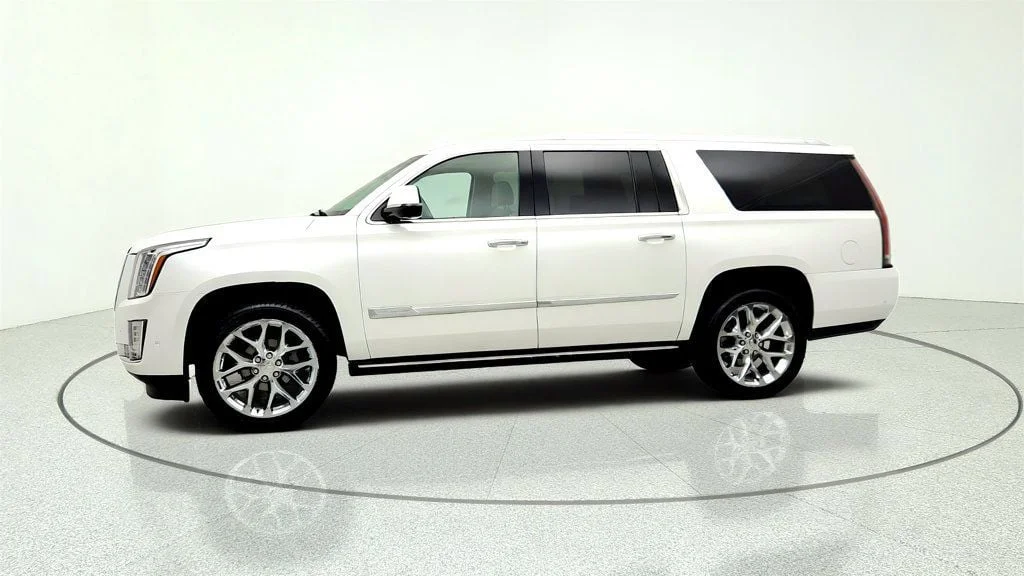 Used 2018 Crystal White Tricoat Cadillac 4WD 4dr Premium Luxury image 8