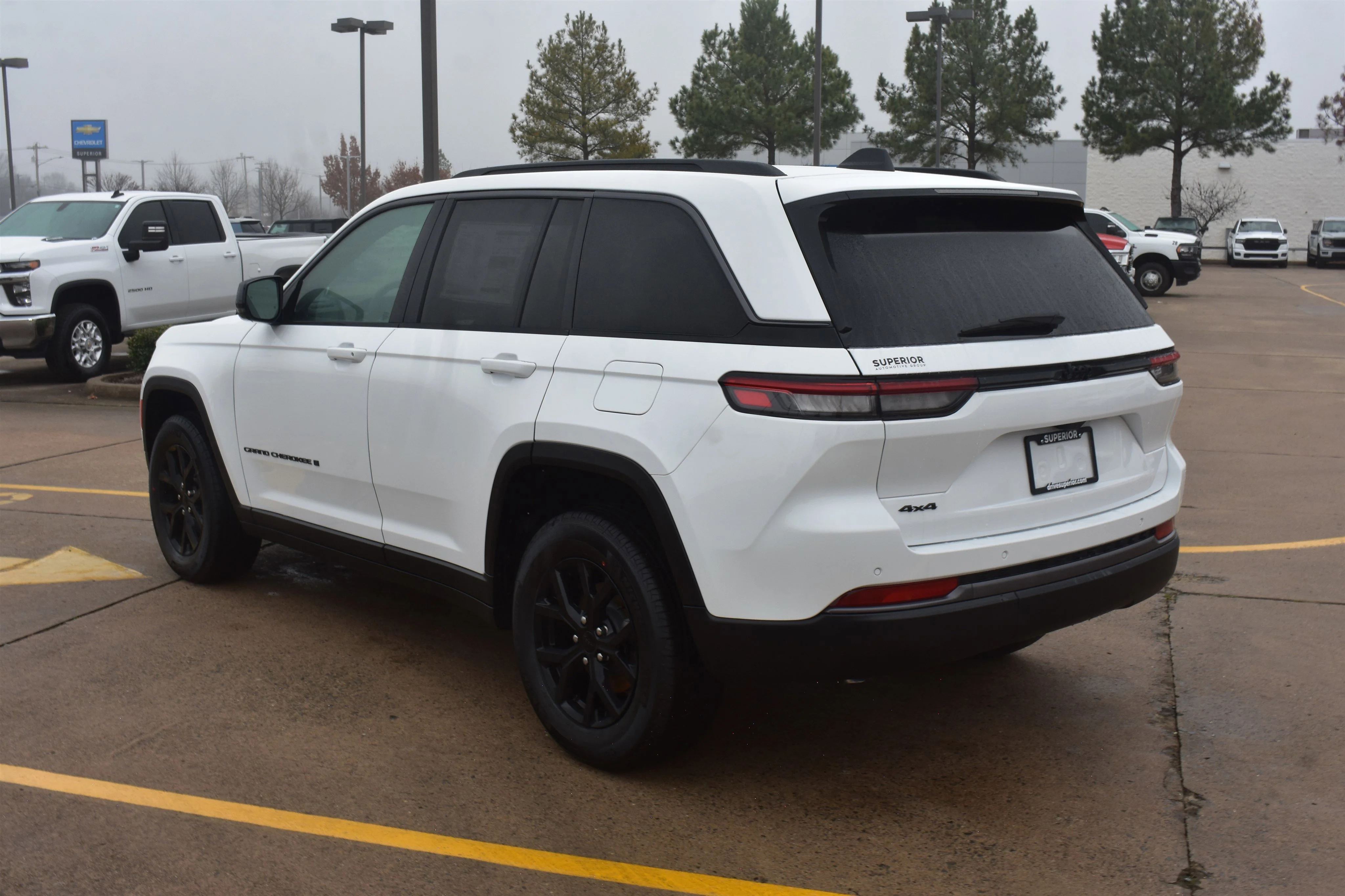 New 2026 Bright White Clearcoat Jeep Laredo Altitude image 8