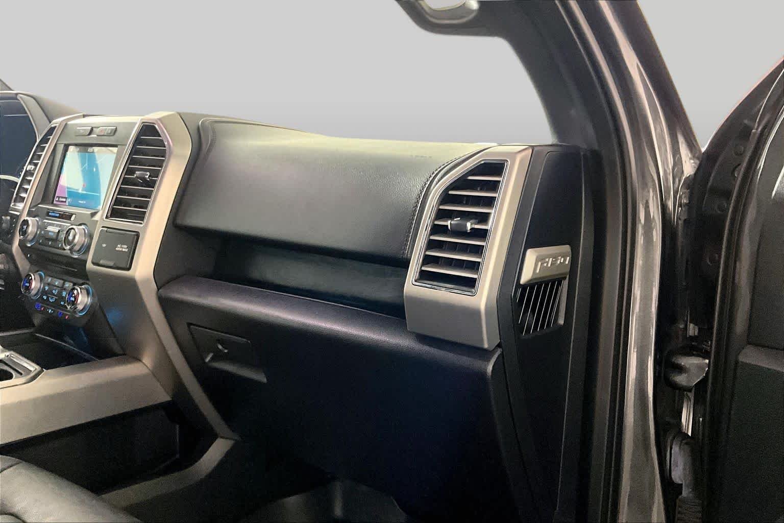 Used 2018 Magnetic Metallic Ford Platinum image 17