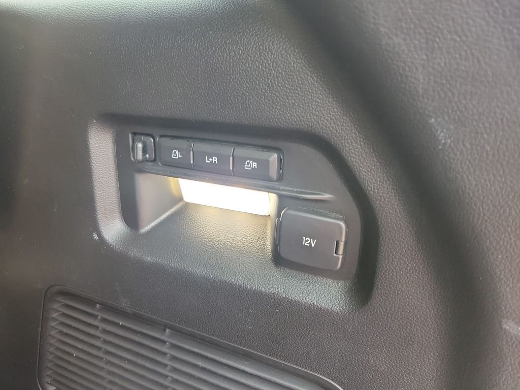 Used 2020 Silver Ford Limited image 30