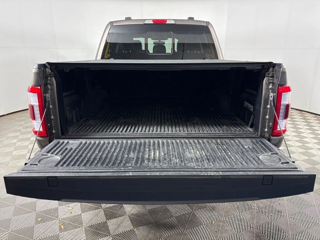 Certified Used 2023  Ford Lariat image 28