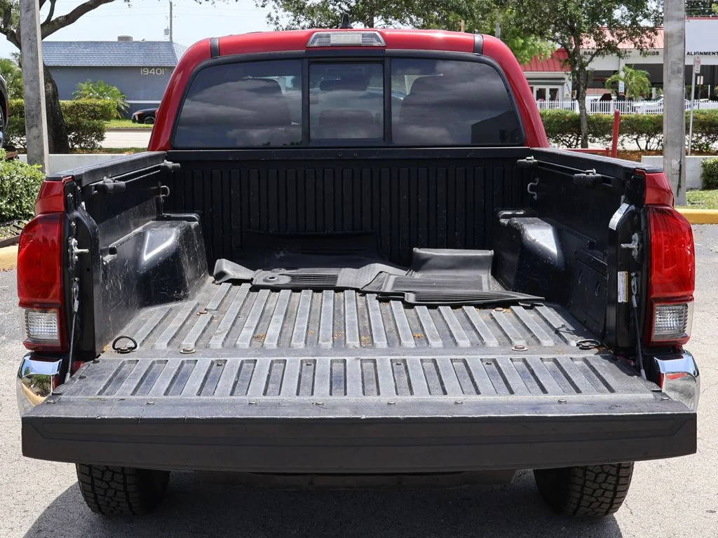 Used 2022 Red Toyota SR5 image 16