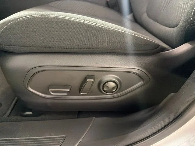 New 2026 Silver Jeep Laredo image 15