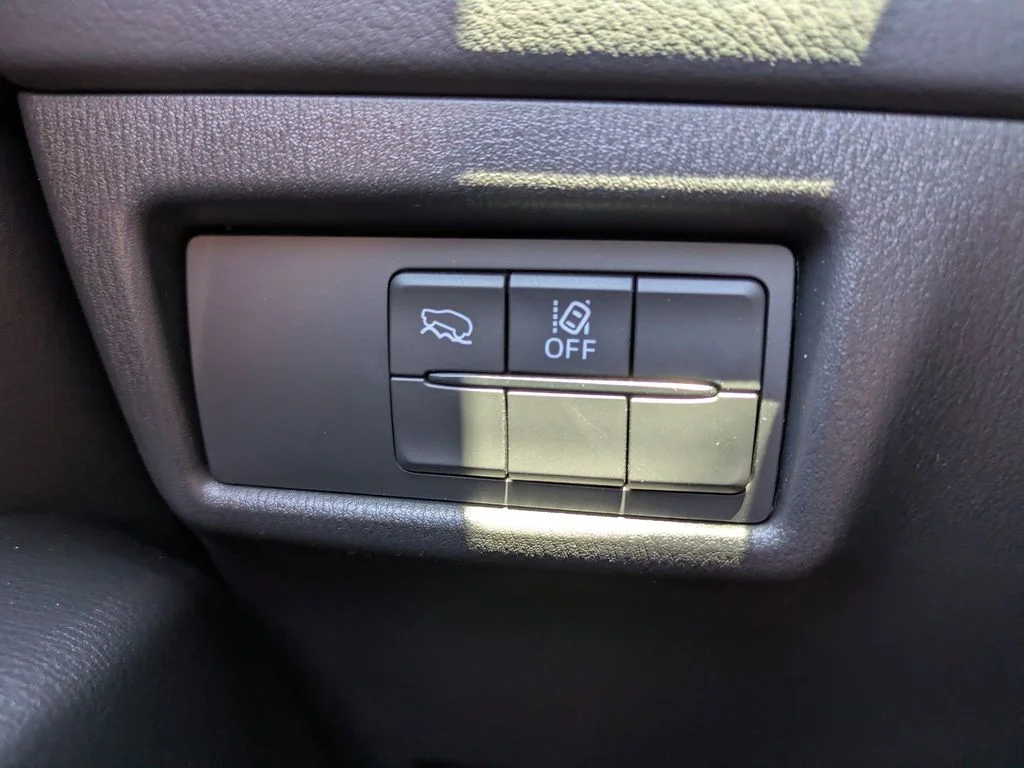 Used 2025 Platinum Mazda 2.5 S Select Package image 22