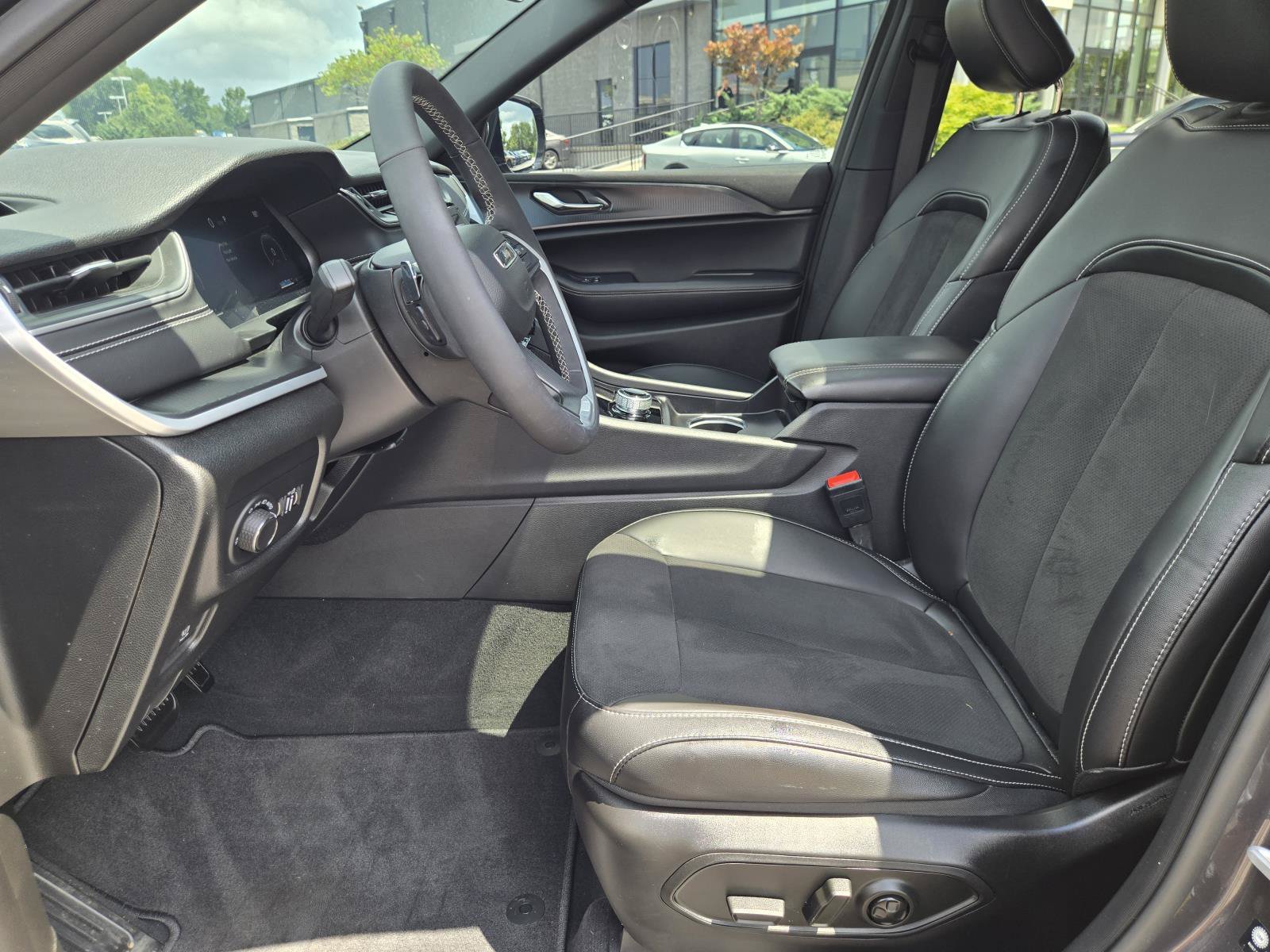 Used 2025 Gray Jeep Laredo image 24