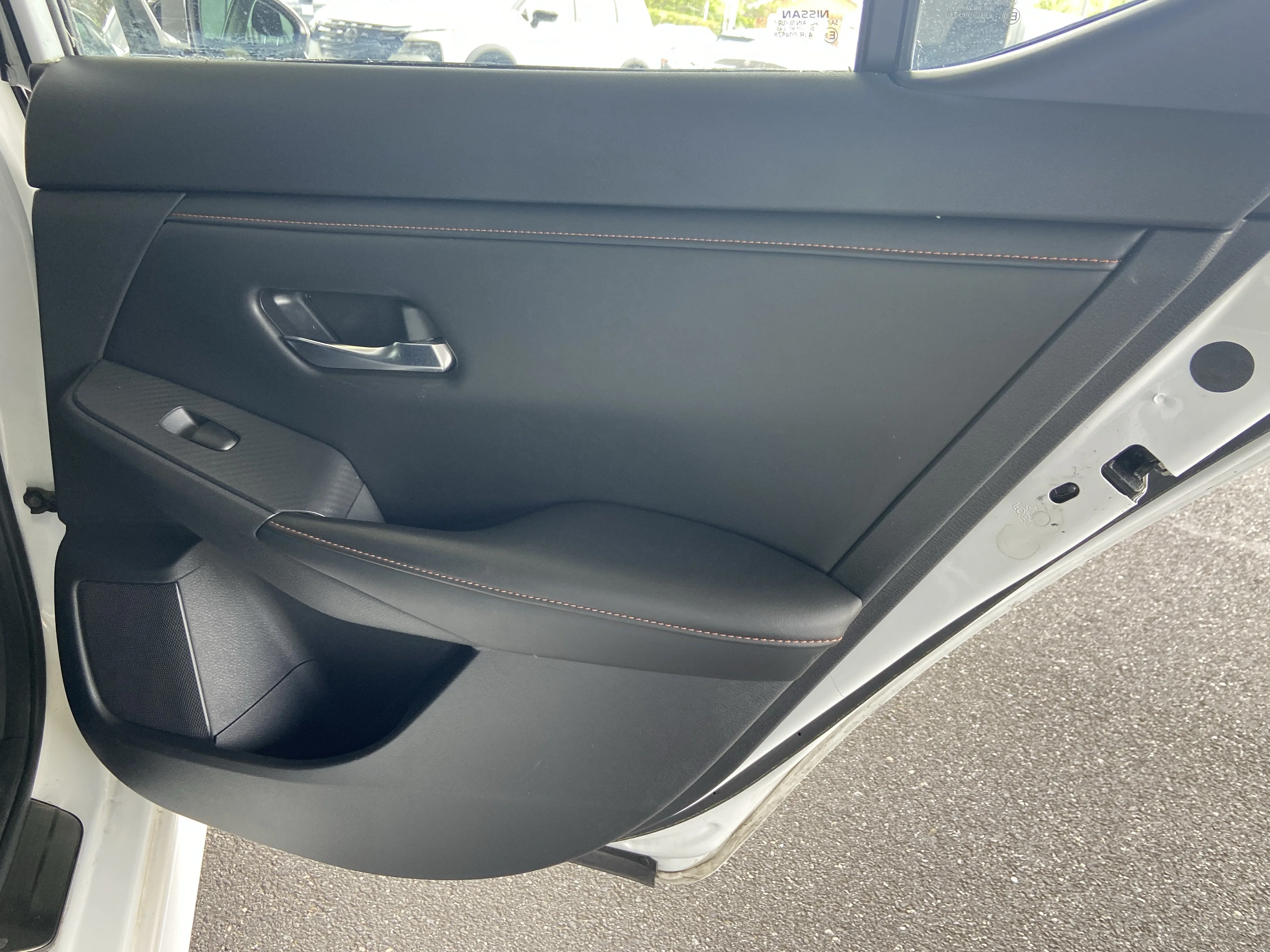 Used 2020 Aspen White Tricoat Nissan SR image 28