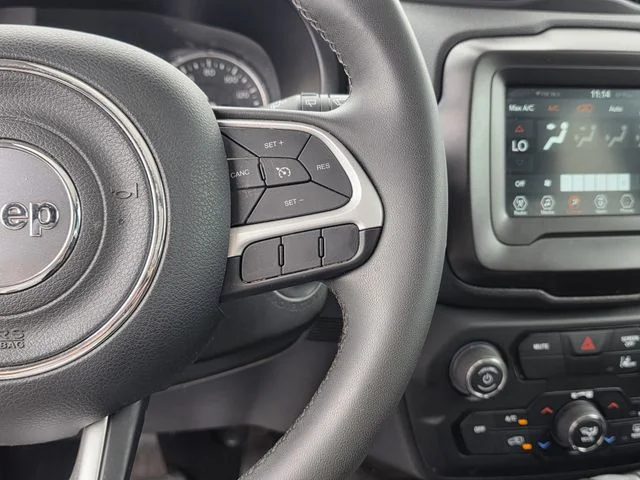 Certified Used 2021 Jetset Blue Clearcoat Jeep Latitude image 26