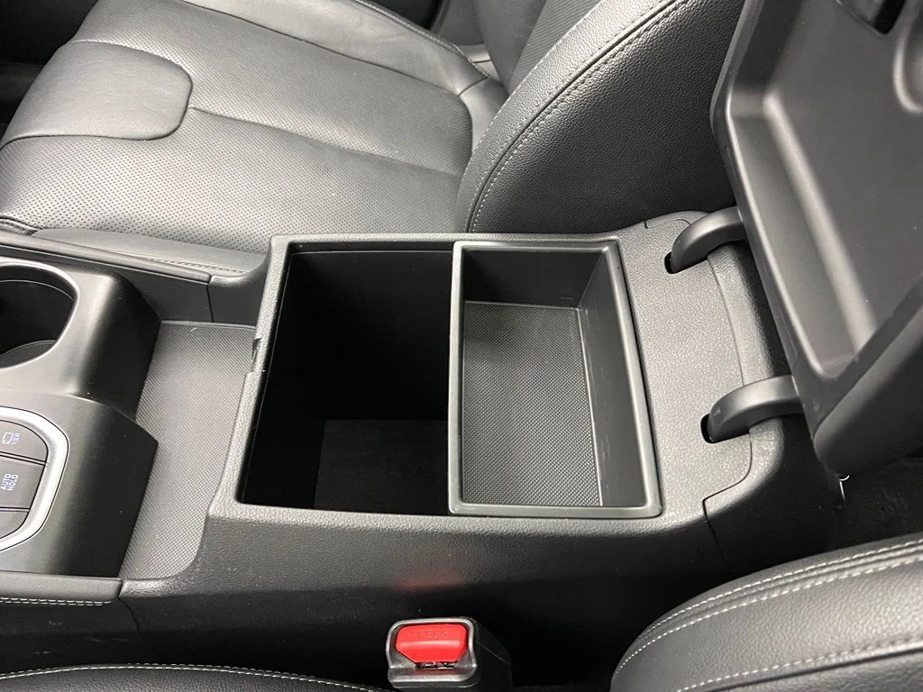 Used 2020 Scarlet Red Hyundai Limited image 31