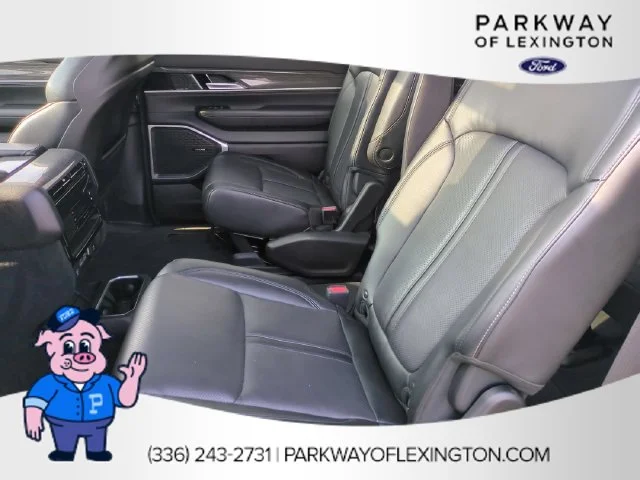 Used 2022 White Jeep Series II image 30