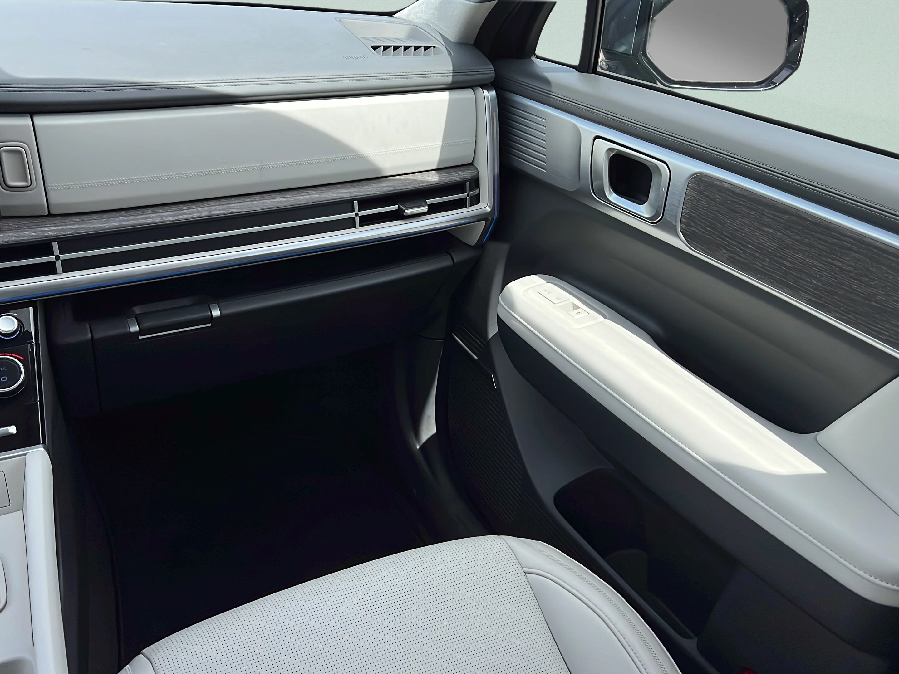 Used 2025 Ecotronic Gray Hyundai Calligraphy image 14