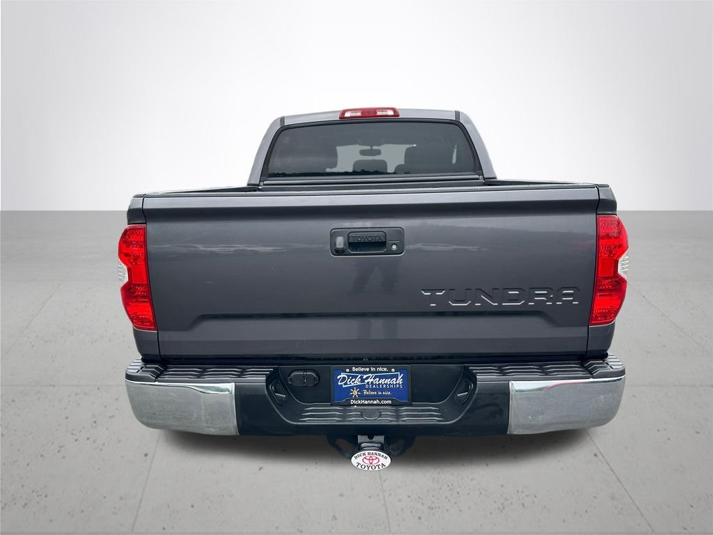 Used 2017 Gray Toyota SR5 image 7