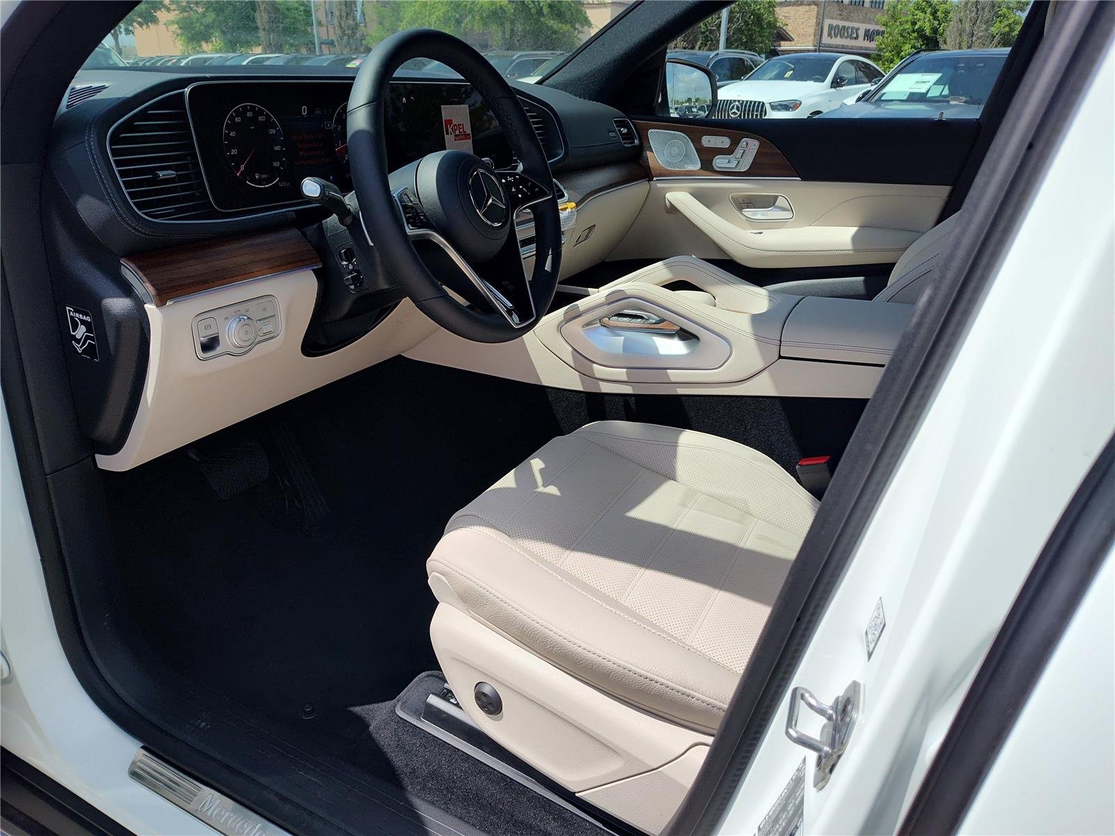 New 2026 Polar White Mercedes-Benz GLE 450 image 2