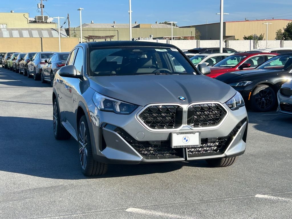 New 2026 Skyscraper Grey Metallic BMW xDrive28i image 7