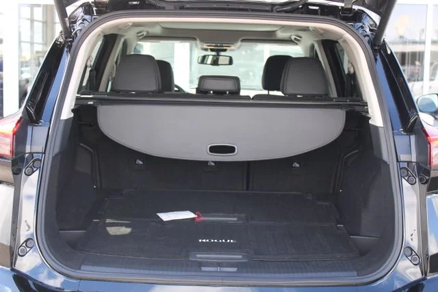 Used 2024 Black Nissan SL image 27