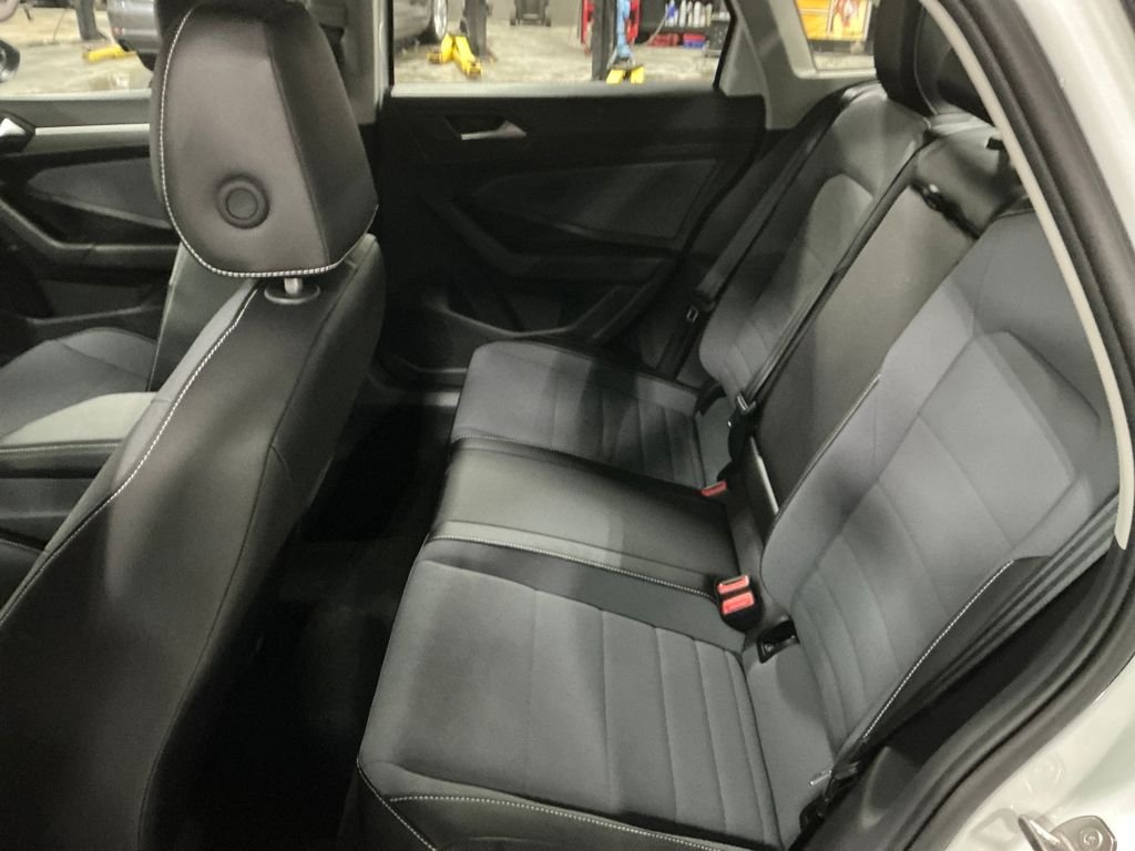 New 2026 White Volkswagen 1.5T SE image 13