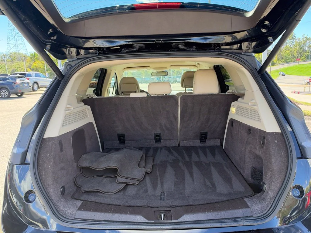 Used 2017 Black Lincoln Reserve image 13