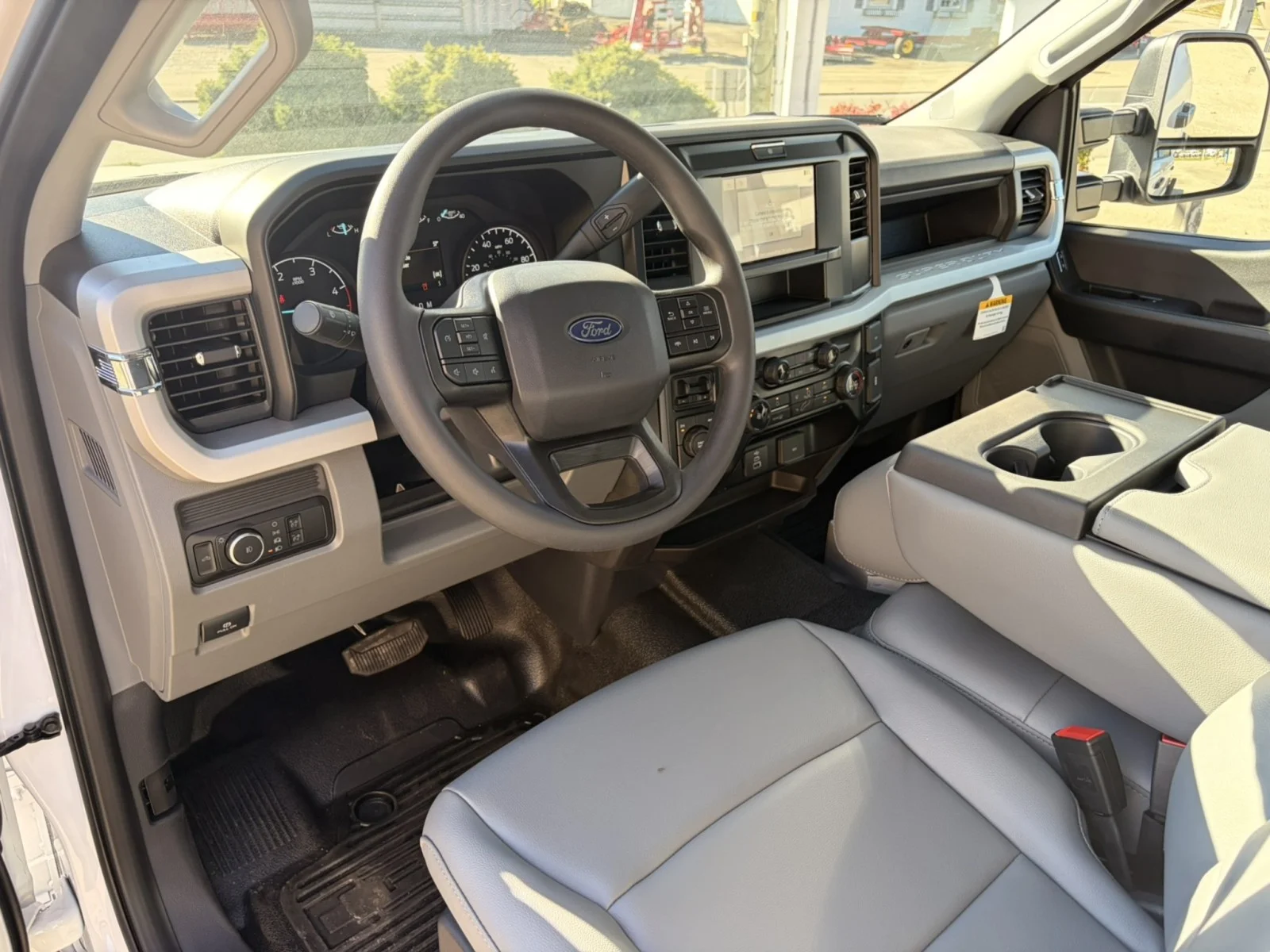 New 2027 Oxford White Ford XL image 11