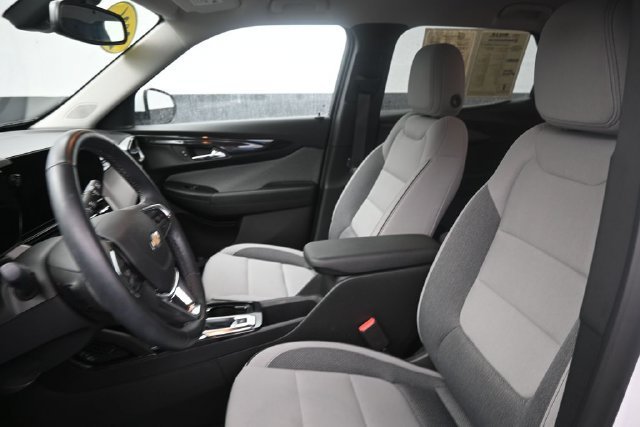 Used 2026 Summit White Chevrolet LT image 10