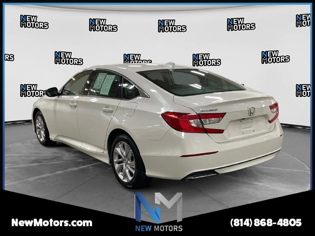 Used 2020 White Honda LX image 3