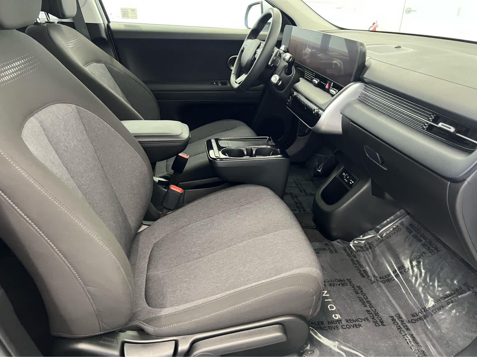 Used 2025 Atlas White Hyundai SE image 25