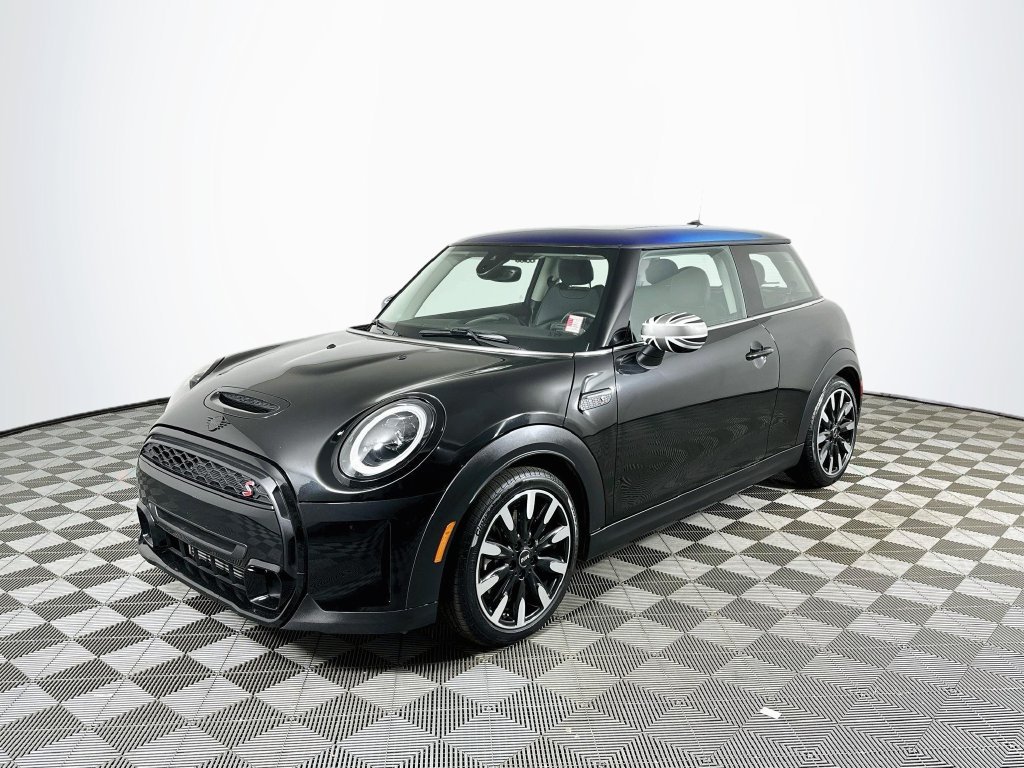 2023 MINI 3 Door