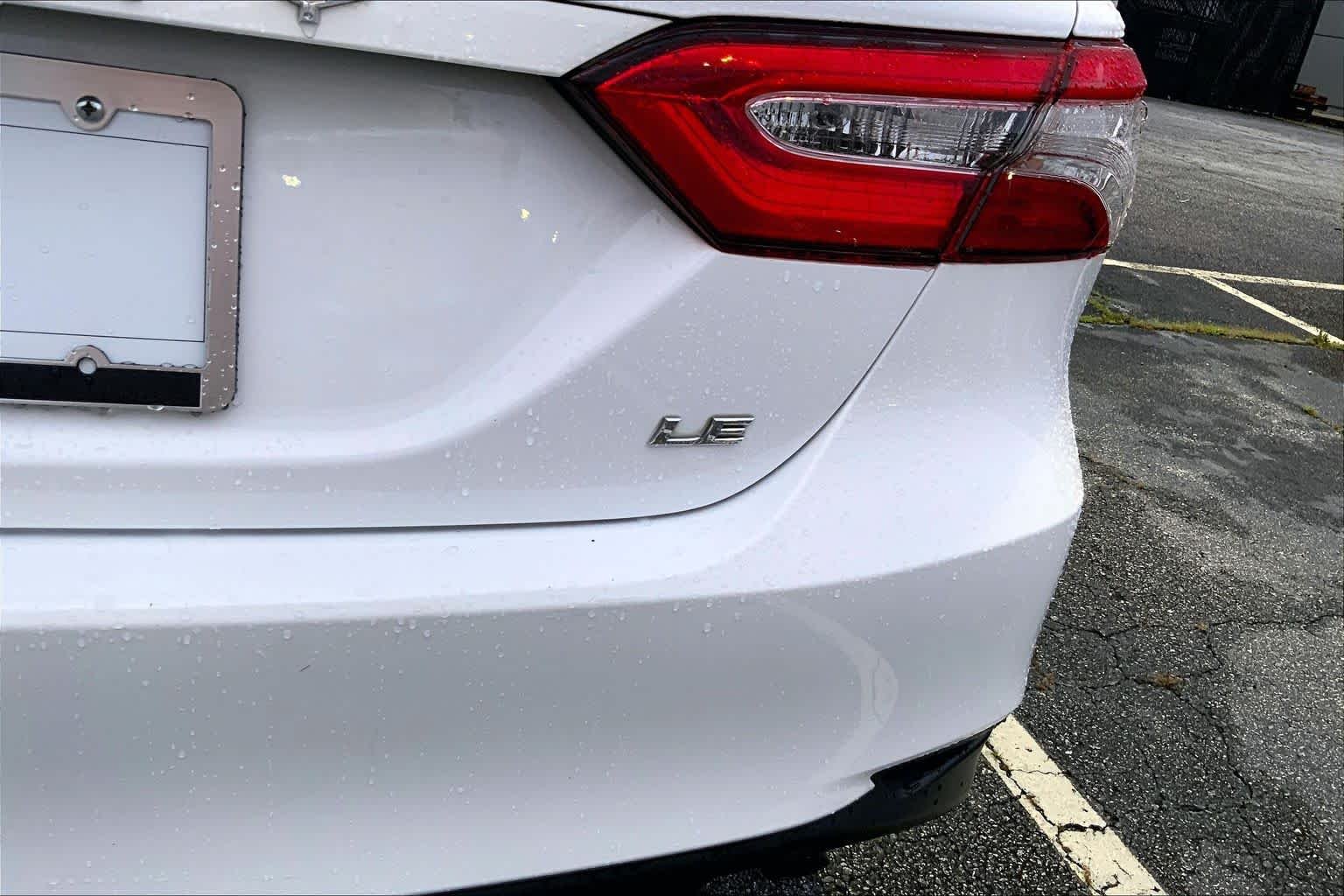 Used 2019 Super White Toyota LE image 10