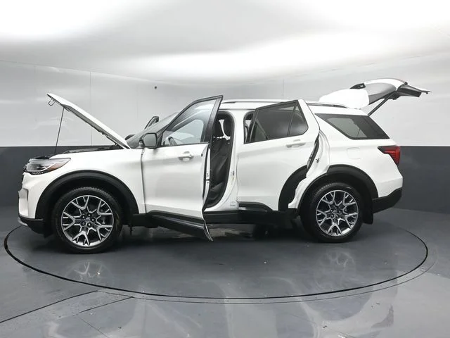 Certified Used 2025 Space White Metallic Ford Platinum image 59