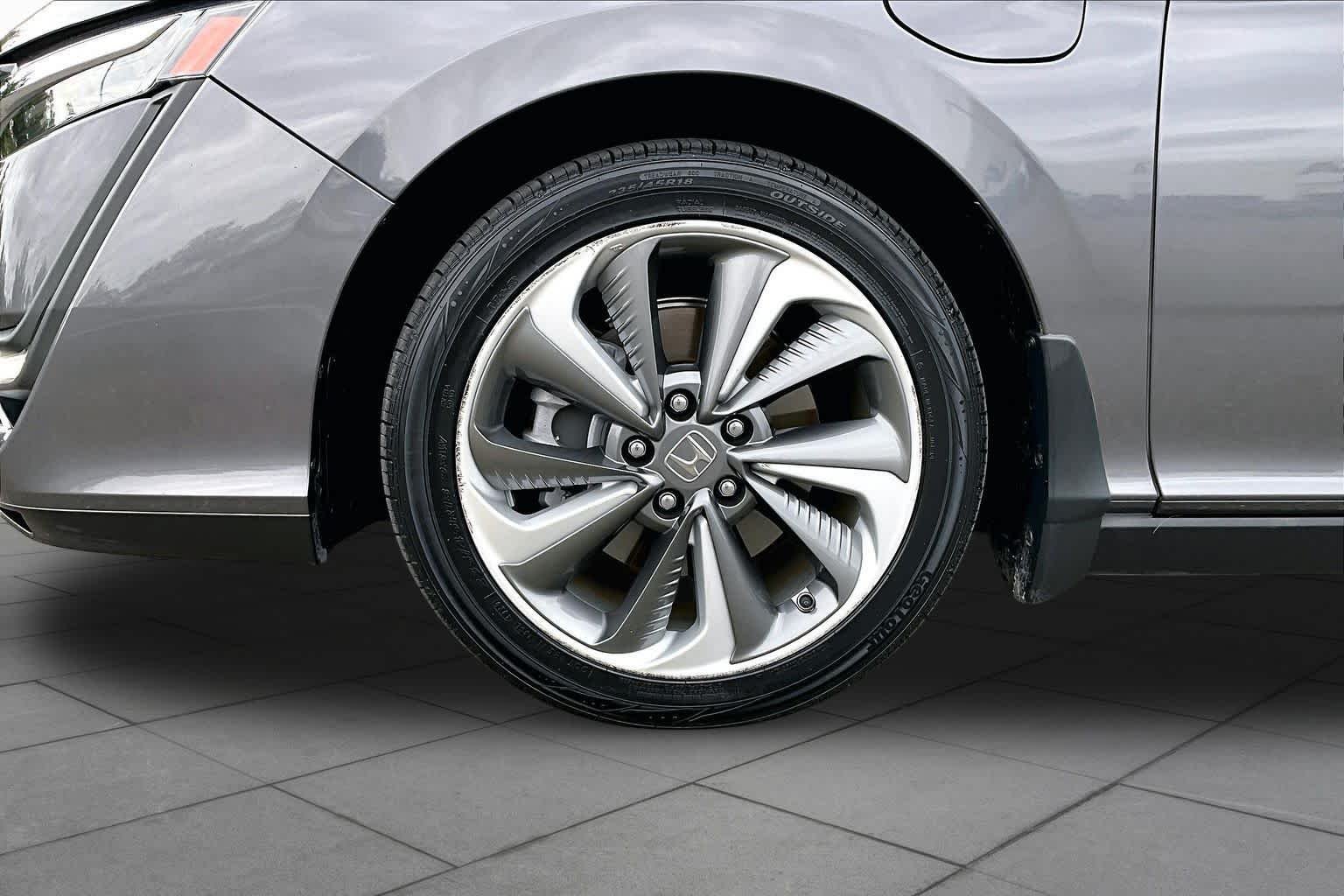 Used 2020 Modern Steel Metallic Honda  image 10