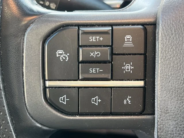 Used 2023 Gray Ford Lariat image 22