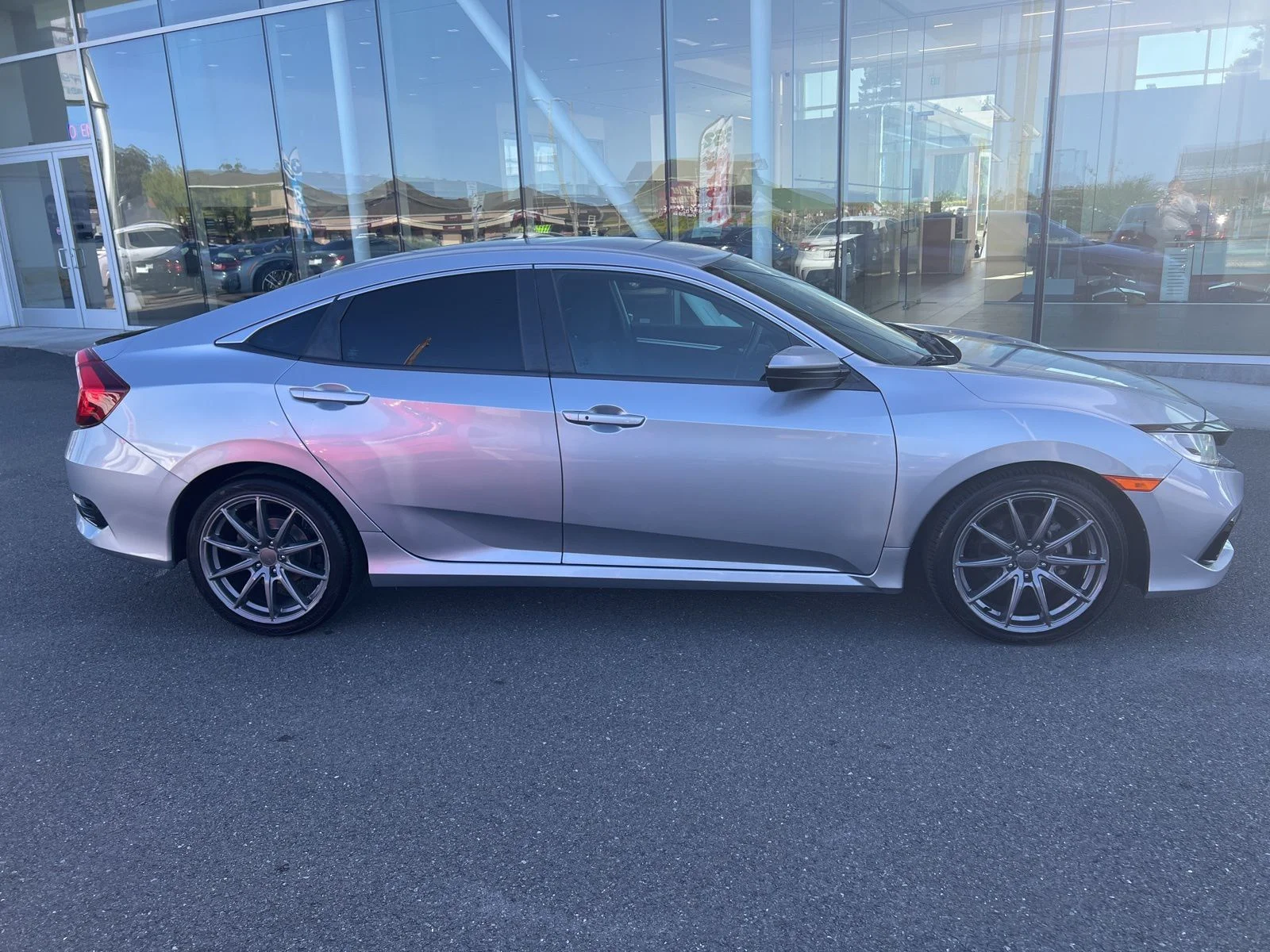 Used 2020  Honda Sport image 3