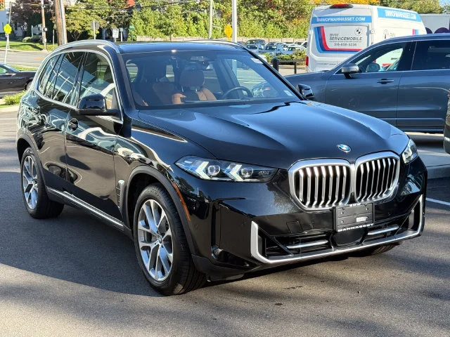 Certified Used 2024 Black Sapphire Metallic BMW xDrive40i image 3