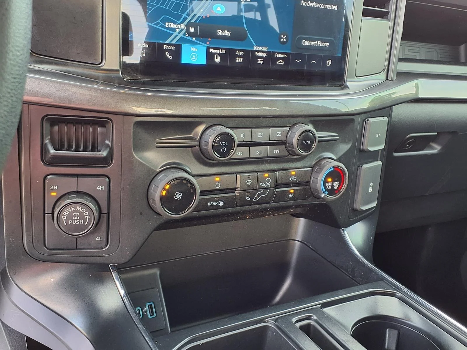 Used 2024 Atlas Blue Metallic Ford STX image 25