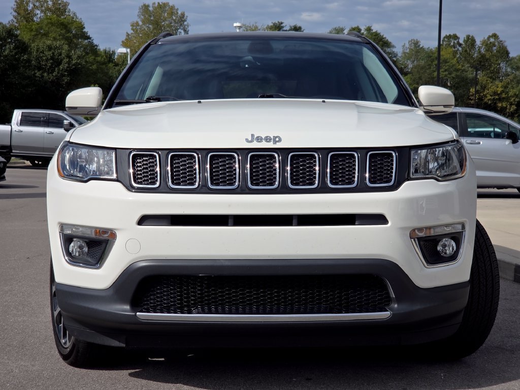 Used 2018 White Clearcoat Jeep Limited image 3
