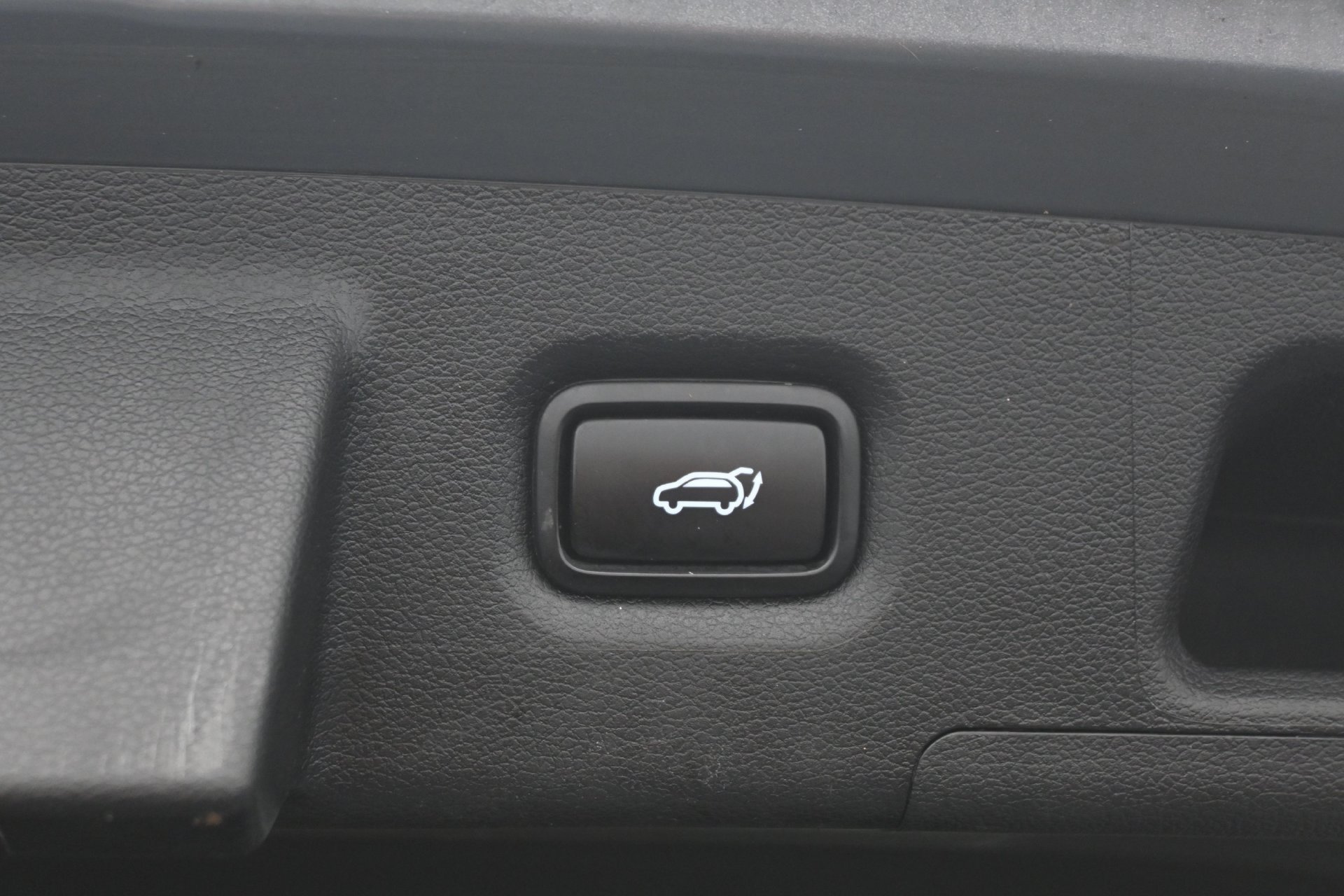 Used 2022 Portofino Gray Hyundai Limited AWD image 16