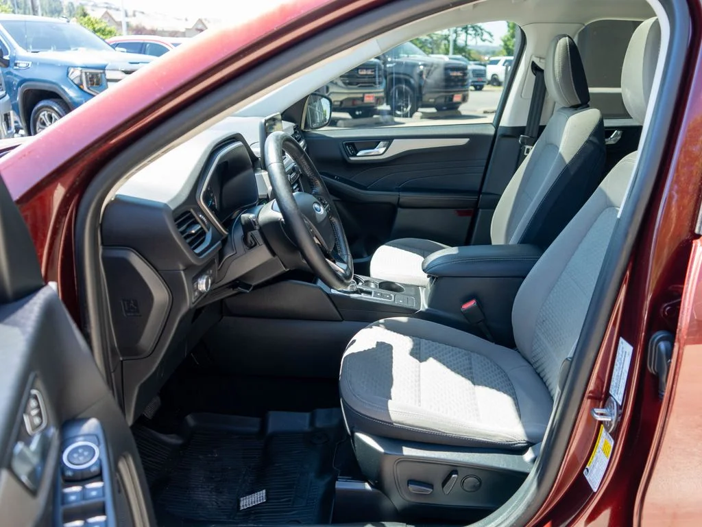Used 2021 Brown Ford SE image 11